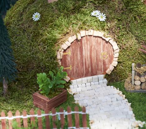 Pin by AutumnFaerie on Home Decor  Hobbit house, The hobbit, Hobbit hole