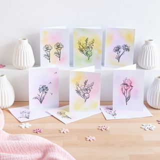 Cartes avec des fleurs tamponn&eacute;es