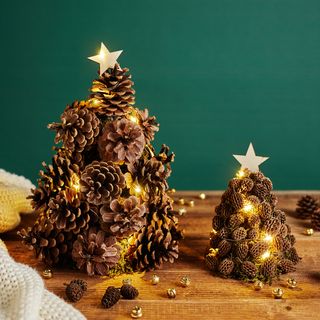 Make a Pine Cone Tree
