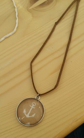 Schmuck Cabochon basteln 2 Schmuk mit Cabochons selber machen