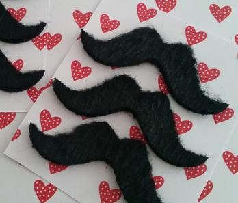 Mit Bärten basteln Geschenkidee Mustache