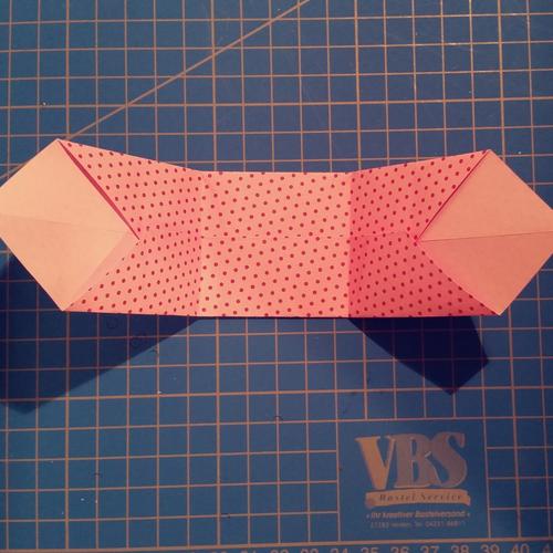 Instructions for Origami Folding Heart with Pocket