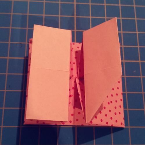 Instructions for Origami Folding Heart with Pocket