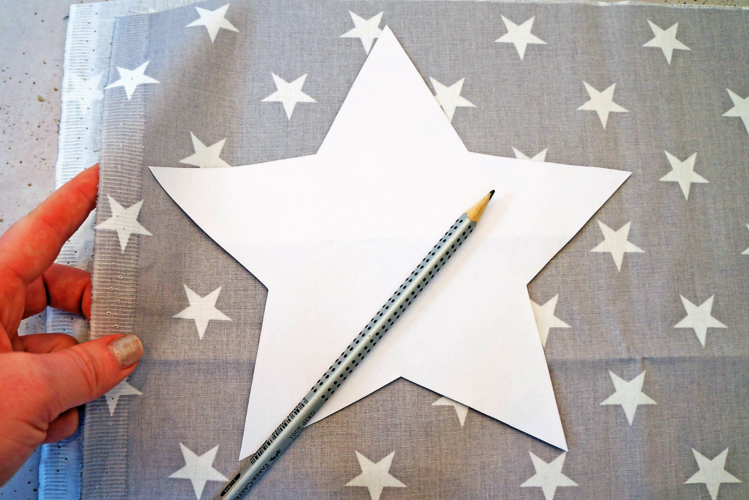 Cherry pit cushion in star shape: Transfer template