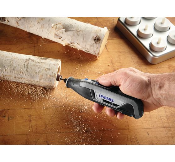 Dremel Lite 7760, 15 accessoires, outil multifonction sans fil, câble USB