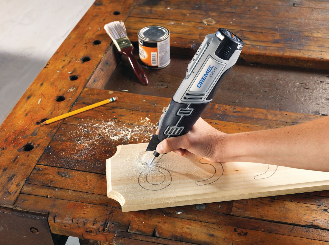 8220 dremel battery outlet
