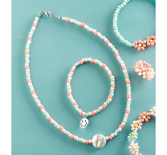 Pearl jewelry set "Sweet Flowers"