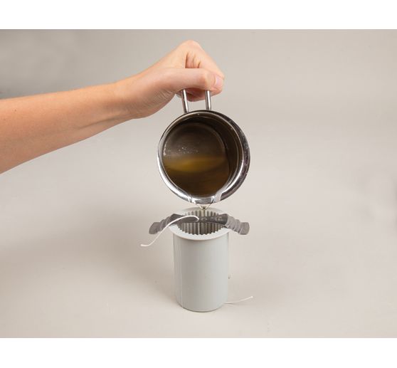 Moule en silicone « Bougie cylindrique côtelée »
