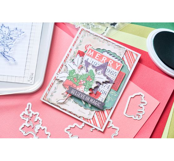 Sizzix Gabarit d'estampe et Clear Stamps "Pencil Line Holly by 49 and Market"