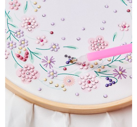 Kit Diamond Painting &laquo; Couronne de fleurs &eacute;tincelante &raquo;