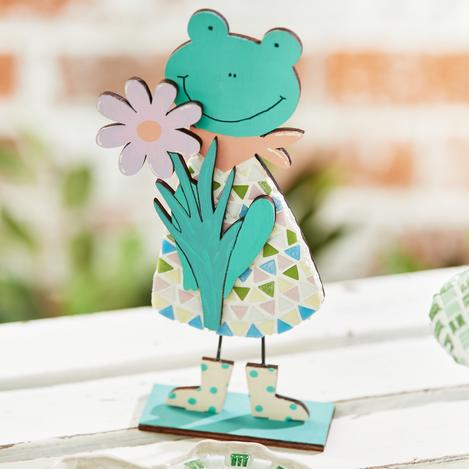 Vogeltränken-Szene mit Mosaik