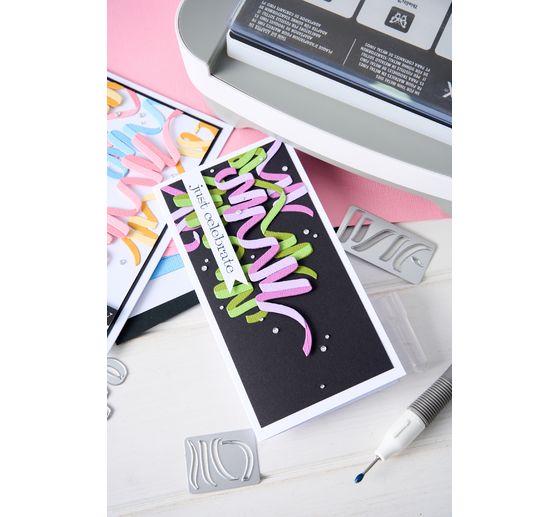 Gabarit d'estampe Sizzix Thinlits &laquo; Celebration Streamers by Tim Holtz &raquo;