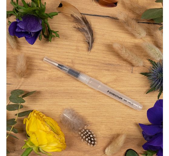 Pinceau &agrave; eau STAEDTLER pour aquarelle &laquo; Taille S &raquo;