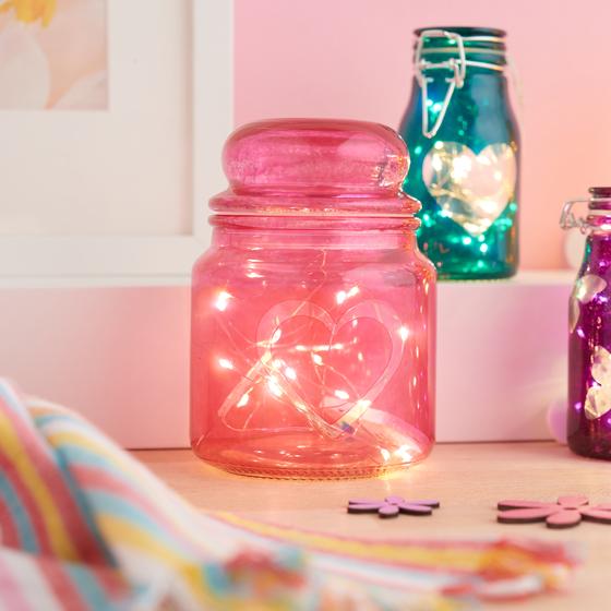 Motive auf eingefärbten Gläsern