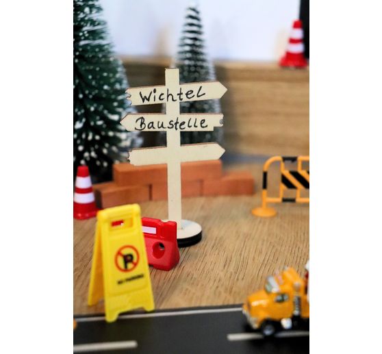 Miniature display set