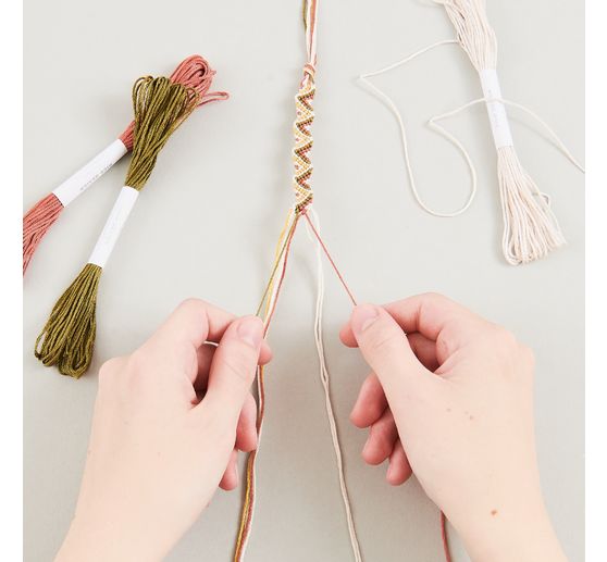 Kit cr&eacute;atif bracelets de l'amiti&eacute;