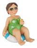 Bade-Urlauberin im Schwimmreif