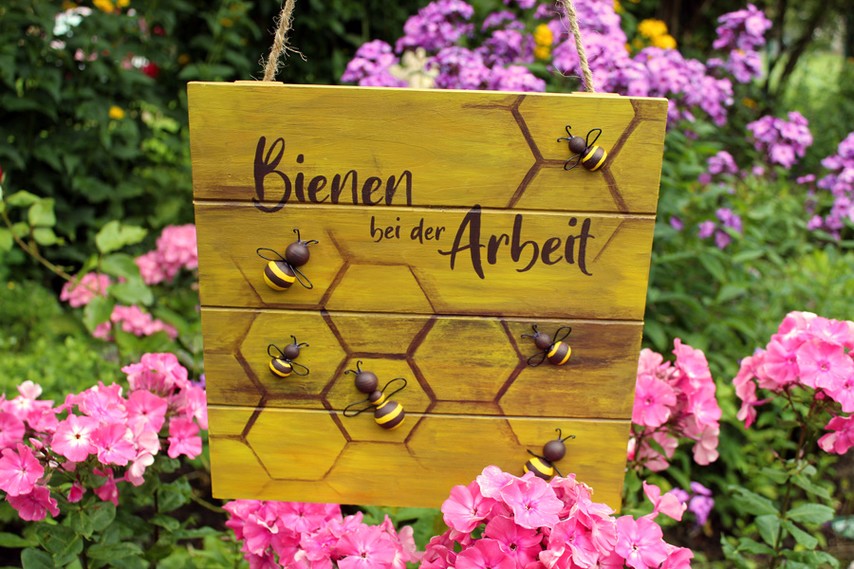 Gartenschild „Bienen bei der Arbeit“ VBS Hobby